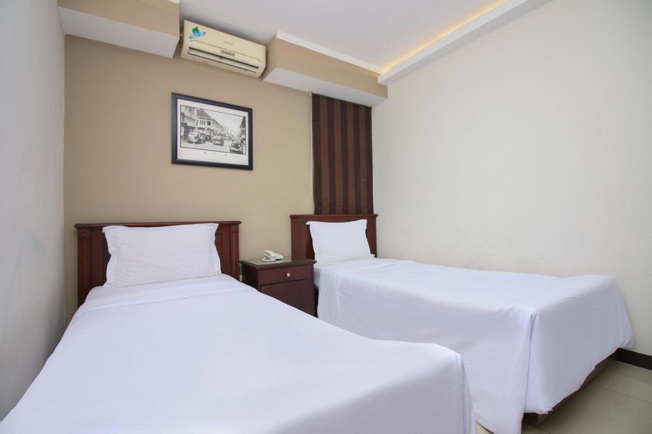 Sky Hotel Buah Batu 1 Bandung Exterior foto