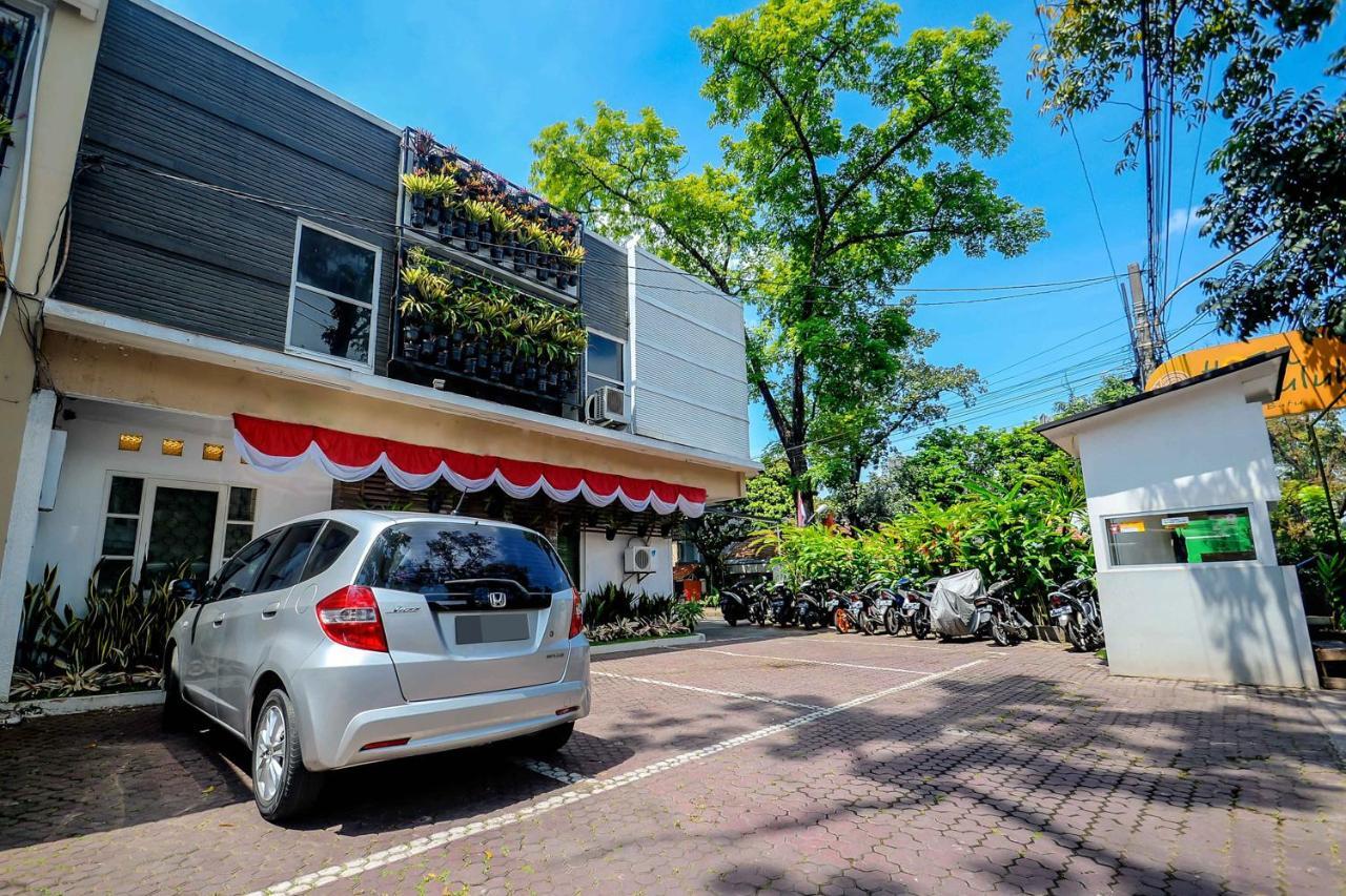 Sky Hotel Buah Batu 1 Bandung Exterior foto