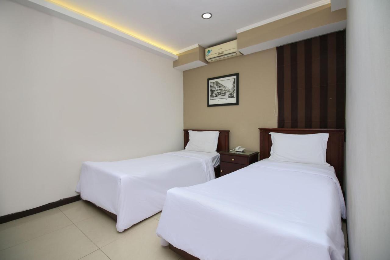 Sky Hotel Buah Batu 1 Bandung Exterior foto