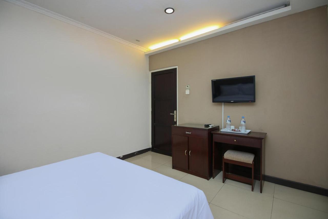 Sky Hotel Buah Batu 1 Bandung Exterior foto